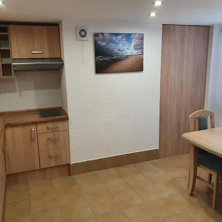 Проживание в семье U Beaty